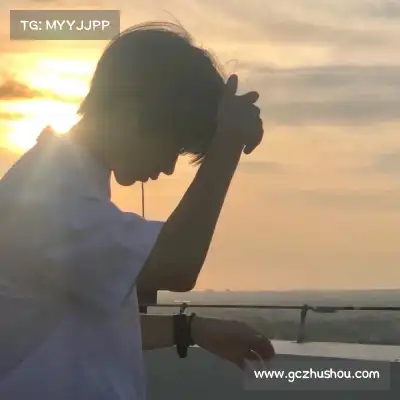 冯崧余